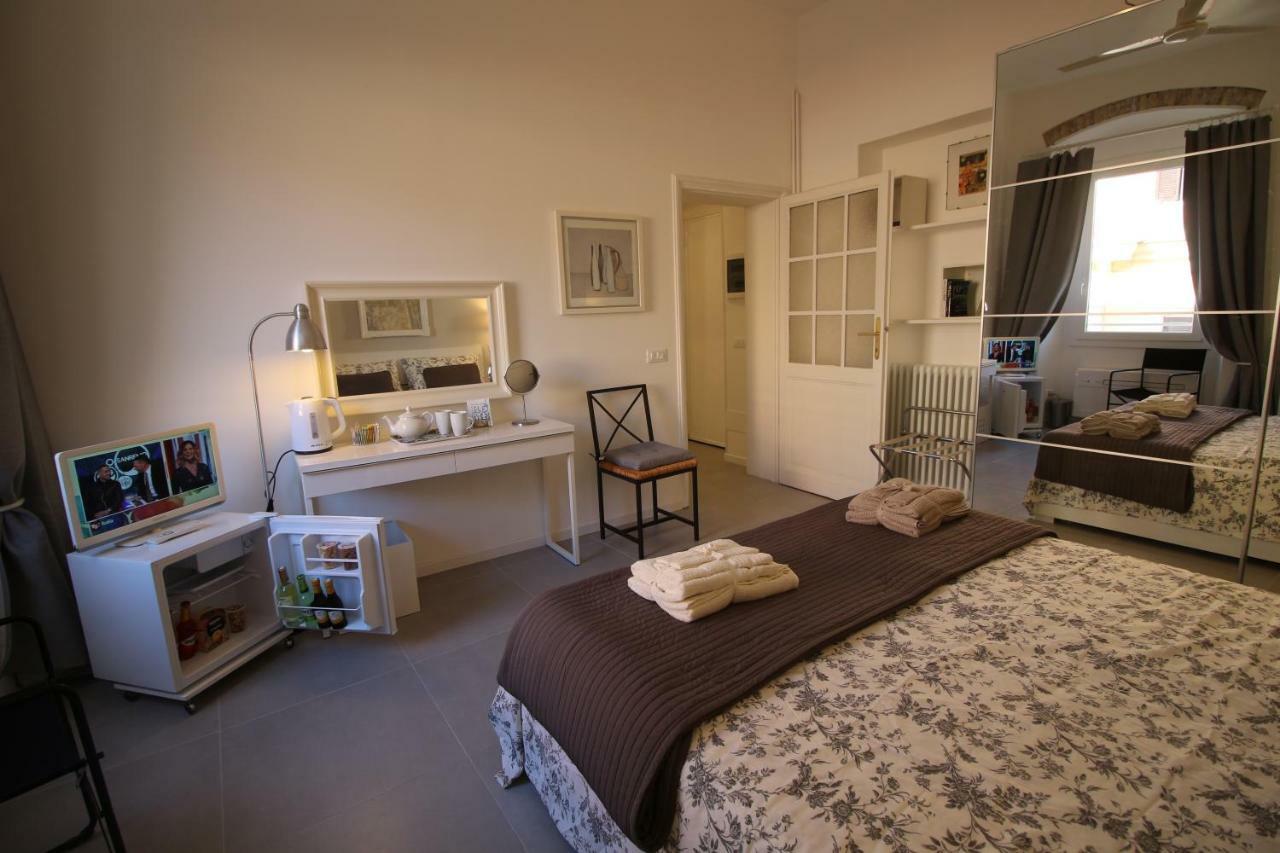 Klee House Trastevere โรม ภายนอก รูปภาพ